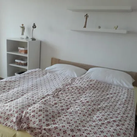 Apartment 176